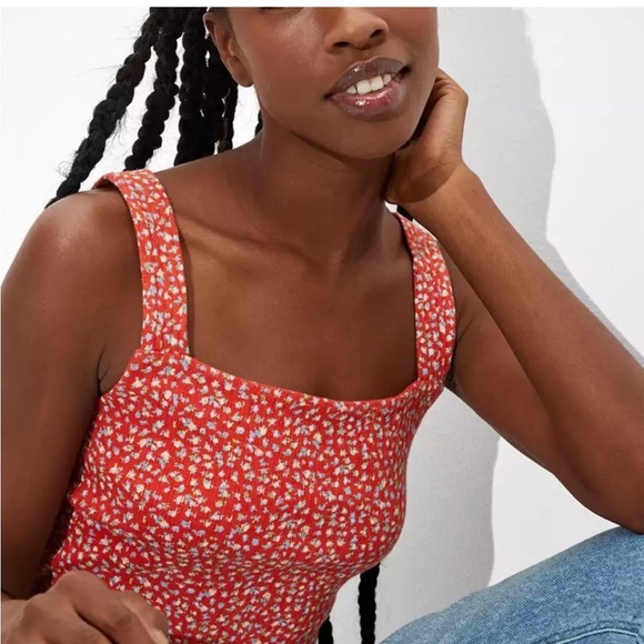 FLORAL CROP TANK🌸 - Picture 1 of 8